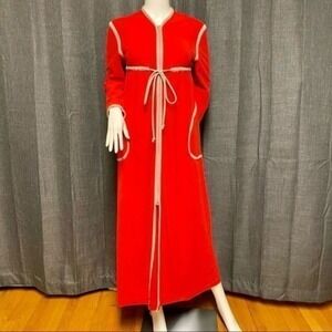 Vassarette vintage 1960's robe/housecoat‎